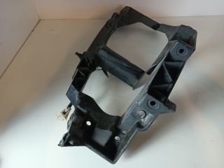 bontott MITSUBISHI COLT Bal Fényszóró Tartó