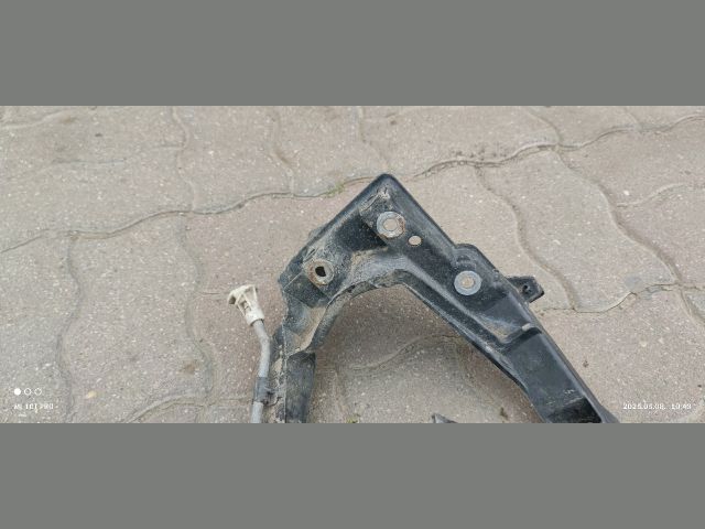 bontott MITSUBISHI COLT Bal Fényszóró Tartó