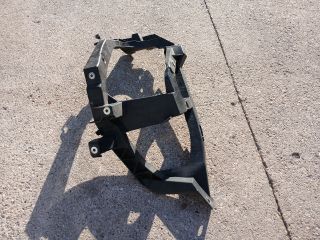 bontott MITSUBISHI COLT Bal Fényszóró Tartó