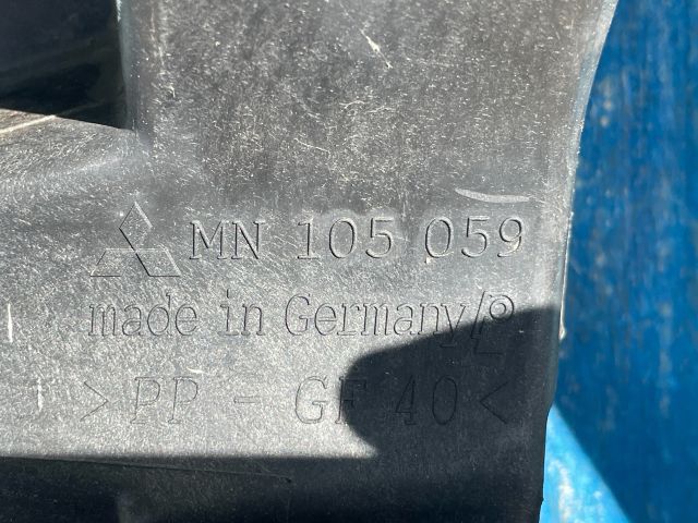 bontott MITSUBISHI COLT Bal Fényszóró Tartó