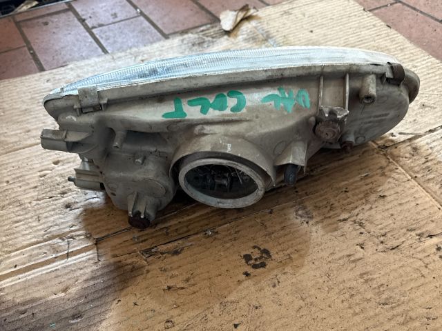 bontott MITSUBISHI COLT Bal Fényszóró