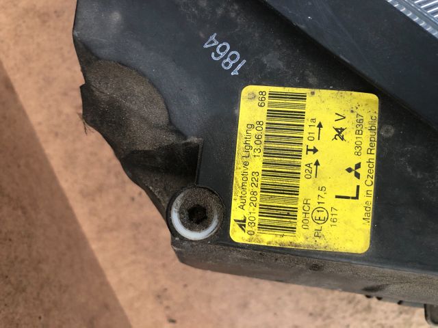 bontott MITSUBISHI COLT Bal Fényszóró