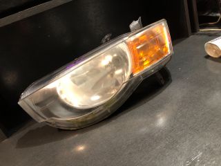 bontott MITSUBISHI COLT Bal Fényszóró
