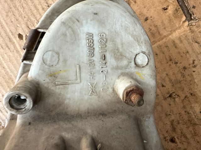 bontott MITSUBISHI COLT Bal Fényszóró