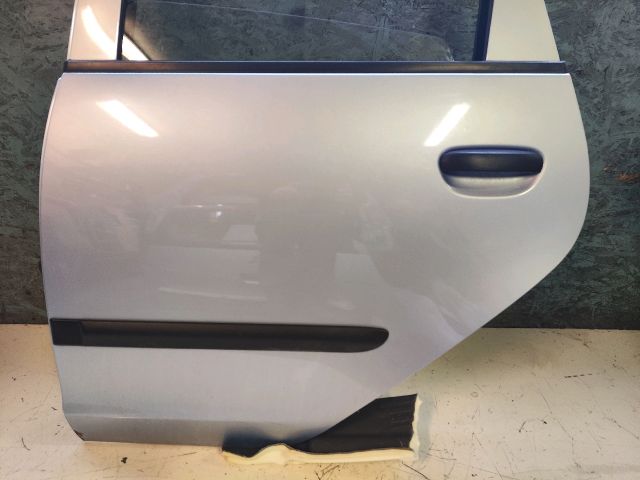 bontott MITSUBISHI COLT Bal hátsó Ajtó (Részeivel)