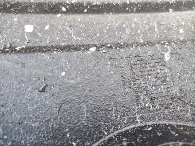 bontott MITSUBISHI COLT Bal hátsó Dobbetét (Kerékjárati, Műanyag)