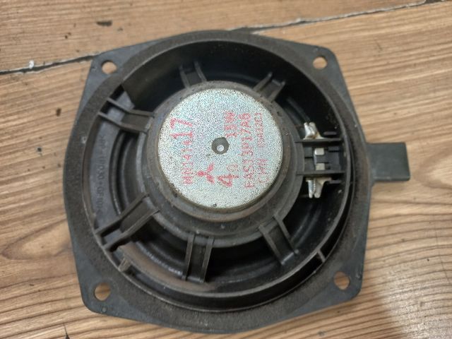 bontott MITSUBISHI COLT Bal hátsó Hangszóró