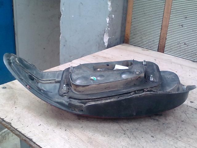 bontott MITSUBISHI COLT Bal Hátsó Lámpa