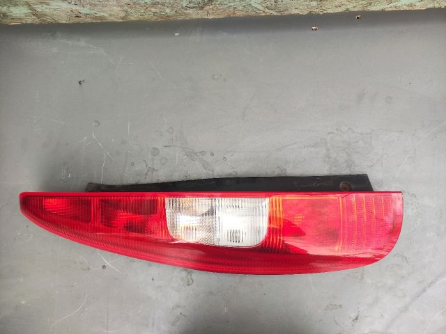 bontott MITSUBISHI COLT Bal Hátsó Lámpa