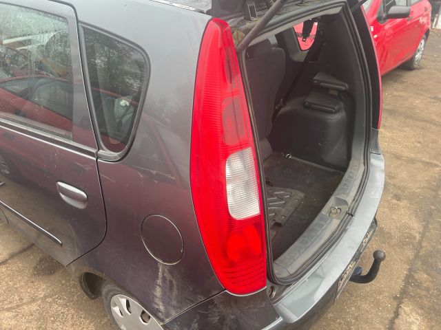 bontott MITSUBISHI COLT Bal Hátsó Lámpa