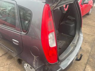 bontott MITSUBISHI COLT Bal Hátsó Lámpa