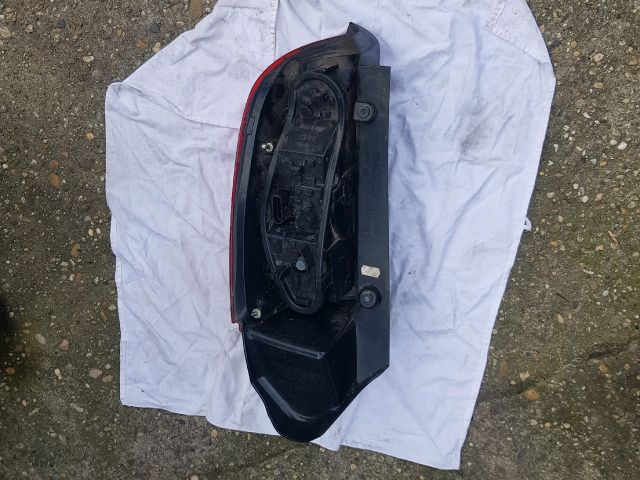 bontott MITSUBISHI COLT Bal Hátsó Lámpa