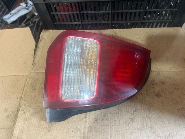 bontott MITSUBISHI COLT Bal Hátsó Lámpa