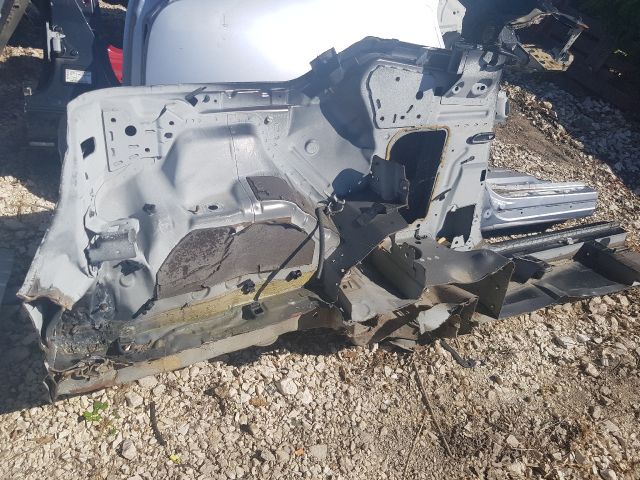 bontott MITSUBISHI COLT Bal hátsó Negyed Karosszéria Csomag