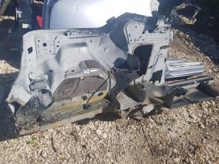 bontott MITSUBISHI COLT Bal hátsó Negyed Karosszéria Csomag