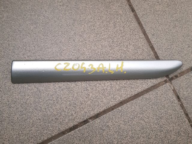 bontott MITSUBISHI COLT Bal hátsó Sárvédő Díszléc