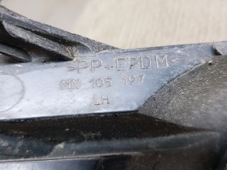 bontott MITSUBISHI COLT Bal Ködfényszóró Lámpakeret