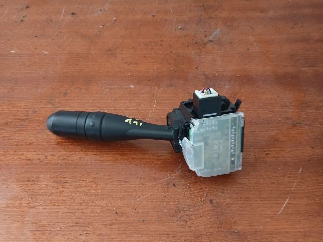 bontott MITSUBISHI COLT Bal Kormánykapcsoló Irányjelző