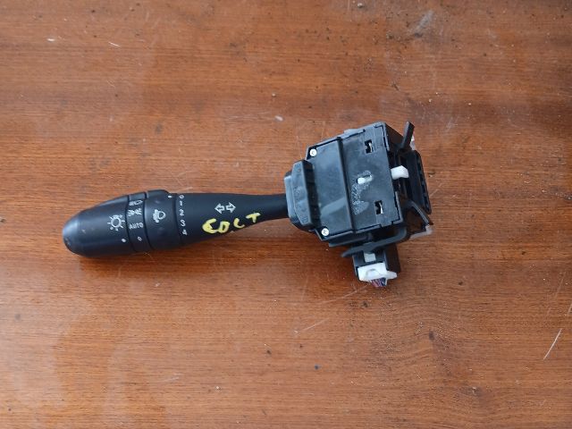 bontott MITSUBISHI COLT Bal Kormánykapcsoló Irányjelző