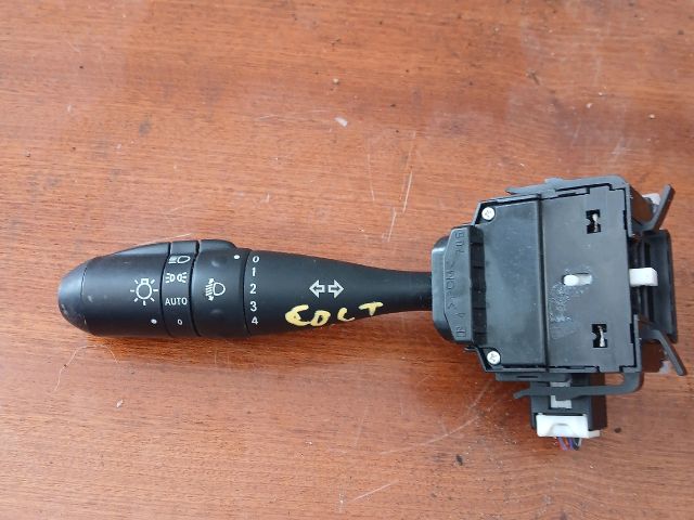 bontott MITSUBISHI COLT Bal Kormánykapcsoló Irányjelző