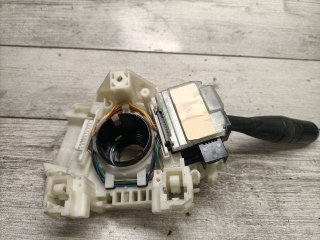 bontott MITSUBISHI COLT Bal Kormánykapcsoló Irányjelző