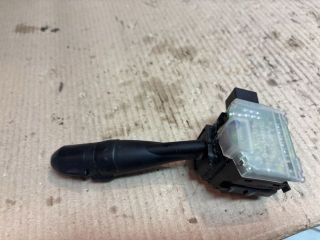 bontott MITSUBISHI COLT Bal Kormánykapcsoló Irányjelző