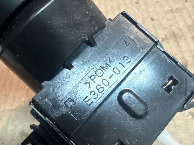 bontott MITSUBISHI COLT Bal Kormánykapcsoló Irányjelző