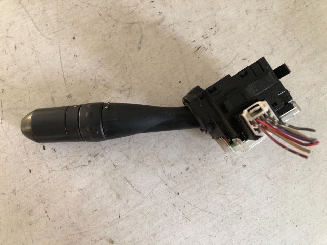 bontott MITSUBISHI COLT Bal Kormánykapcsoló Irányjelző