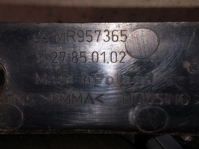 bontott MITSUBISHI COLT Bal Külső Hátsó Lámpa