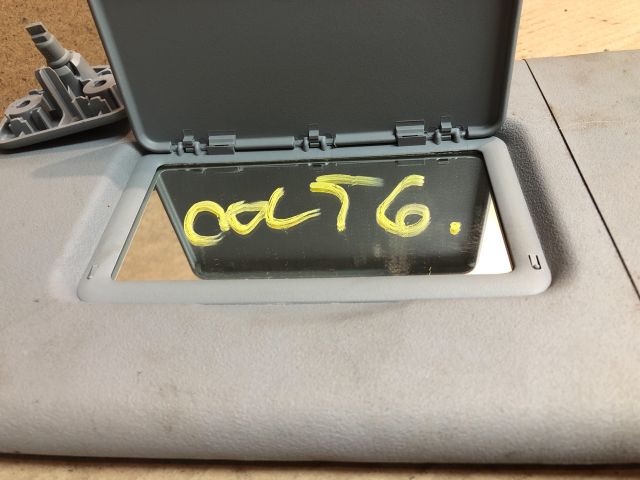 bontott MITSUBISHI COLT Bal Napellenző