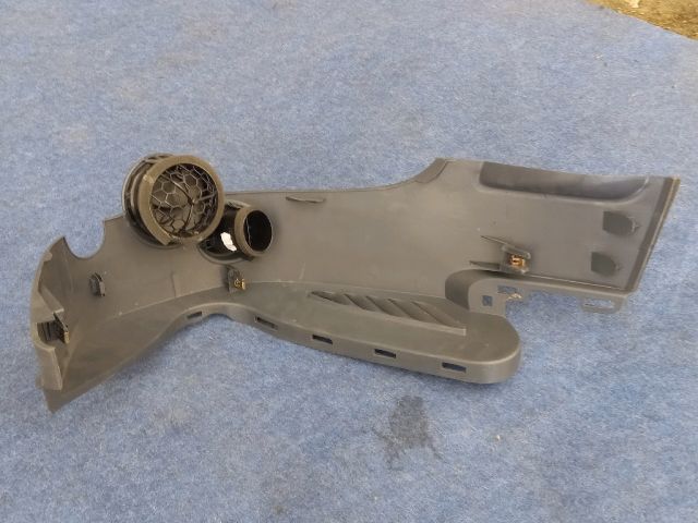 bontott MITSUBISHI COLT Bal Szellőző