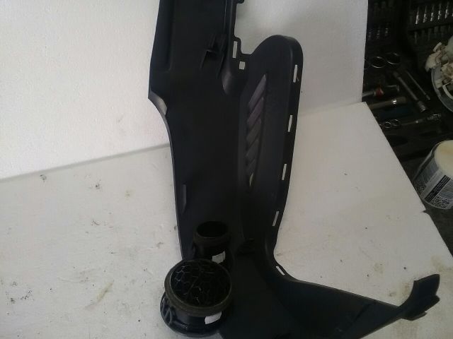 bontott MITSUBISHI COLT Bal Szellőző