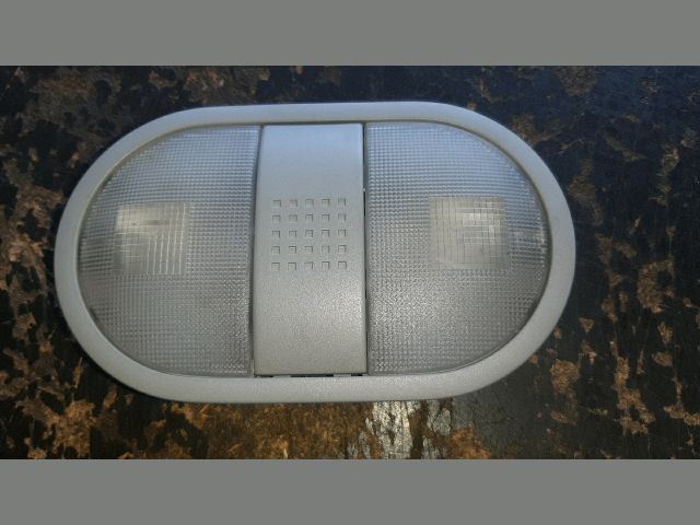 bontott MITSUBISHI COLT Beltér Világítás Első