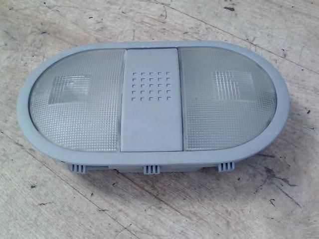 bontott MITSUBISHI COLT Beltér Világítás Első