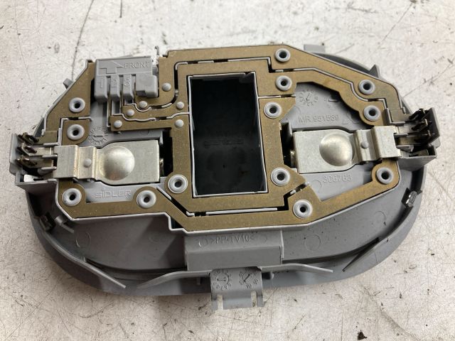 bontott MITSUBISHI COLT Beltér Világítás Első