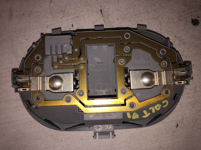 bontott MITSUBISHI COLT Beltér Világítás Első