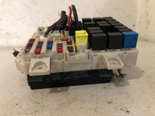 bontott MITSUBISHI COLT Biztosítéktábla Doboz