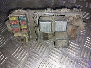 bontott MITSUBISHI COLT Biztosítéktábla Doboz