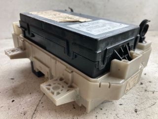 bontott MITSUBISHI COLT Biztosítéktábla Doboz