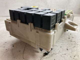 bontott MITSUBISHI COLT Biztosítéktábla Doboz