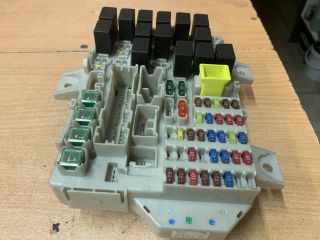 bontott MITSUBISHI COLT Biztosítéktábla Utastér