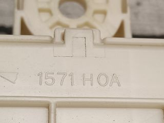 bontott MITSUBISHI COLT Biztosítéktábla Utastér