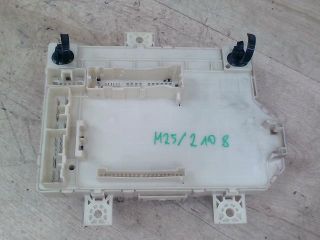 bontott MITSUBISHI COLT Biztosítéktábla Utastér