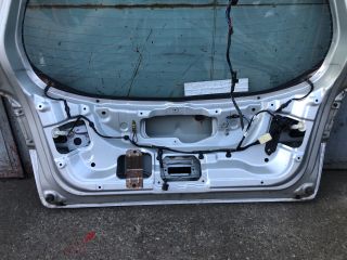 bontott MITSUBISHI COLT Csomagtérajtó (Részeivel)