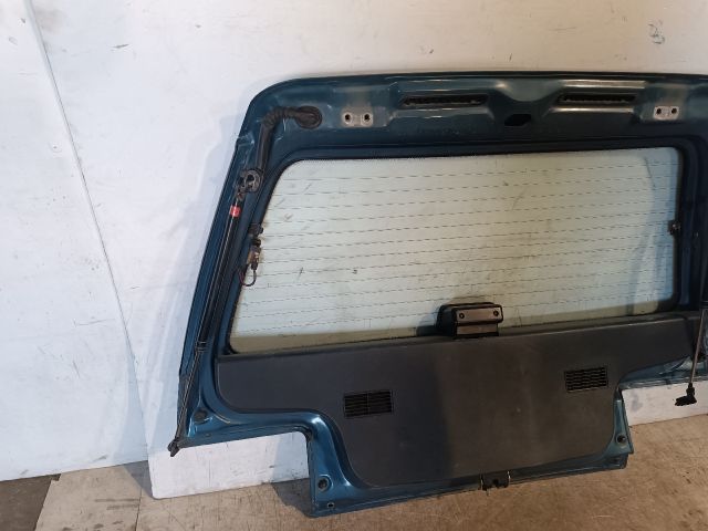 bontott MITSUBISHI COLT Csomagtérajtó (Részeivel)