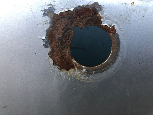 bontott MITSUBISHI COLT Csomagtérajtó (Részeivel)