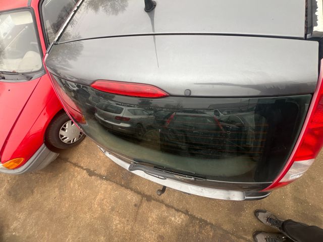 bontott MITSUBISHI COLT Csomagtérajtó (Üres lemez)