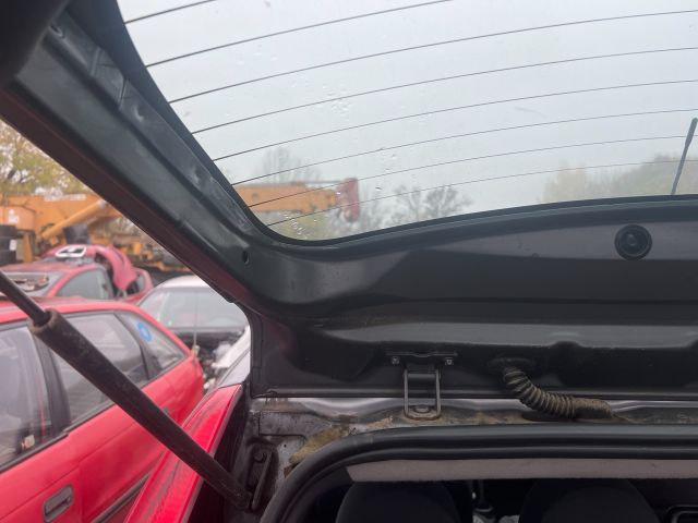 bontott MITSUBISHI COLT Csomagtérajtó (Üres lemez)