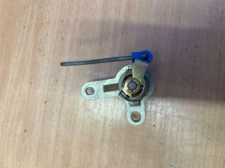 bontott MITSUBISHI COLT Csomagtérajtó Zárbetét