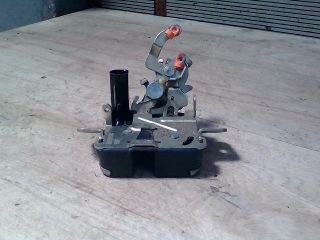 bontott MITSUBISHI COLT Csomagtérajtó Zárszerkezet